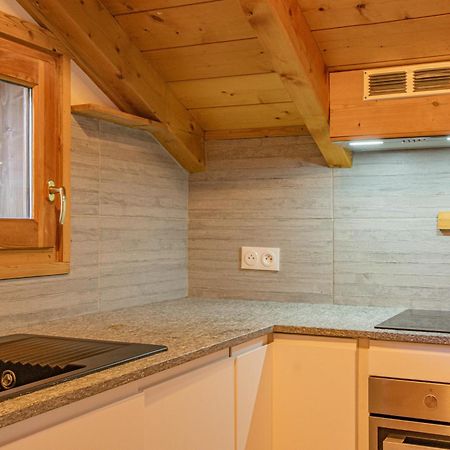 Apartment Capucin - A 3 Bedroom Chamonix Mountain Loft מראה חיצוני תמונה