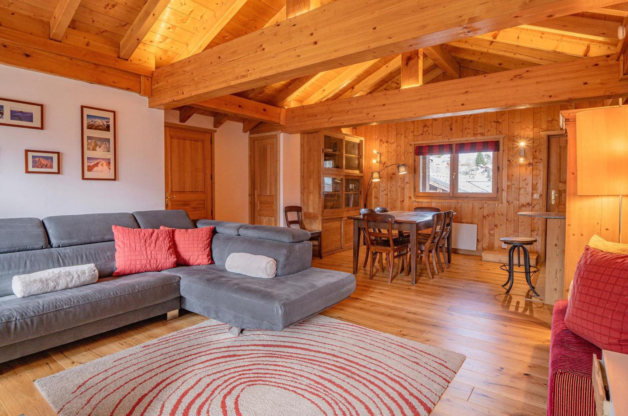 Apartment Capucin - A 3 Bedroom Chamonix Mountain Loft מראה חיצוני תמונה