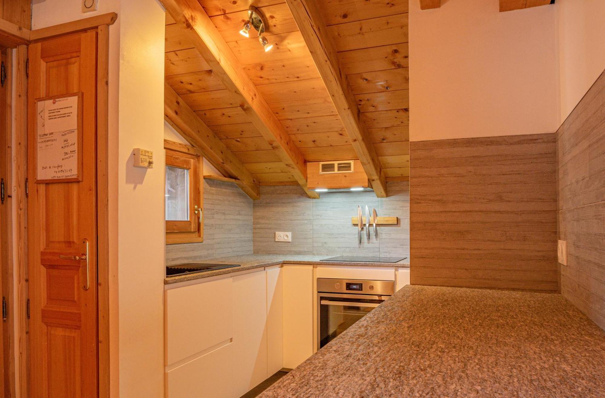 Apartment Capucin - A 3 Bedroom Chamonix Mountain Loft מראה חיצוני תמונה