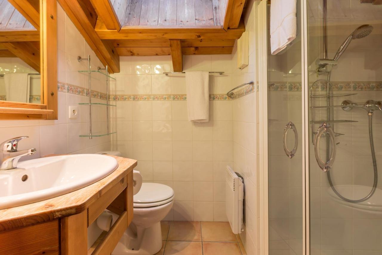 Apartment Capucin - A 3 Bedroom Chamonix Mountain Loft מראה חיצוני תמונה