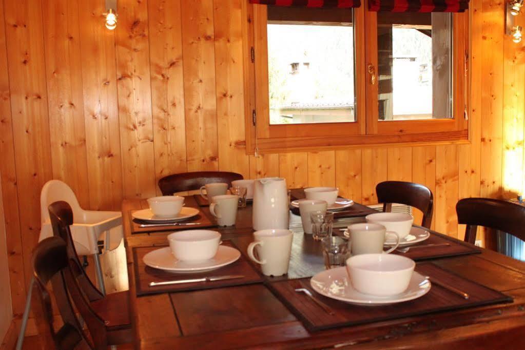 Apartment Capucin - A 3 Bedroom Chamonix Mountain Loft מראה חיצוני תמונה